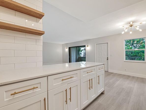 111 Lake Avenue 7, Lake Worth Beach FL 33460