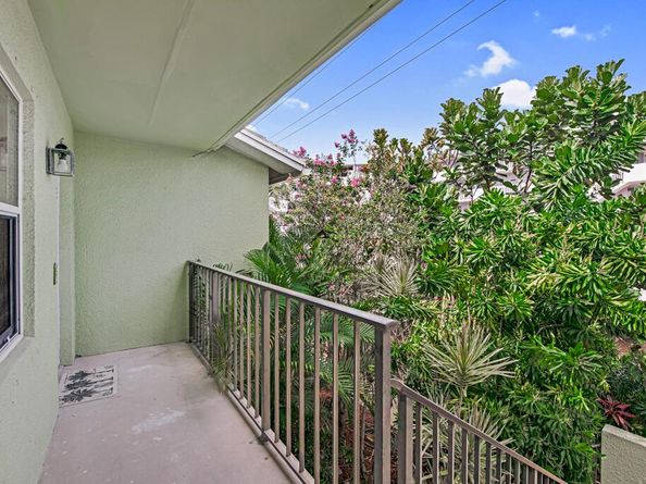 111 Lake Avenue 7, Lake Worth Beach FL 33460