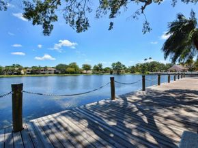 3039 Carambola Cir 3039, Pompano Beach FL 33066