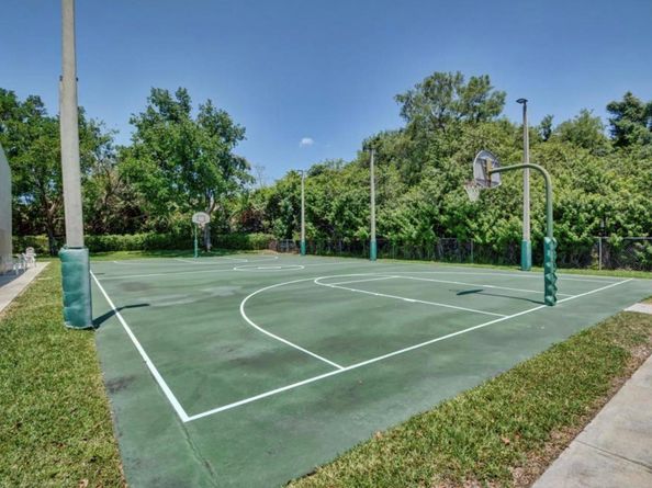 3039 Carambola Cir 3039, Pompano Beach FL 33066