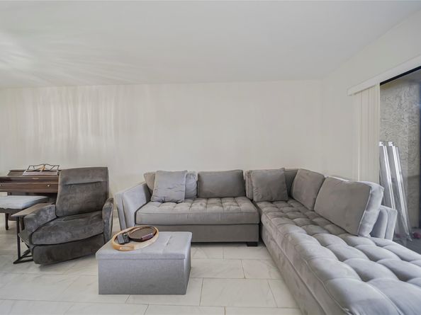 3039 Carambola Cir 3039, Pompano Beach FL 33066