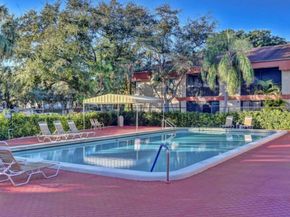 3039 Carambola Cir 3039, Pompano Beach FL 33066