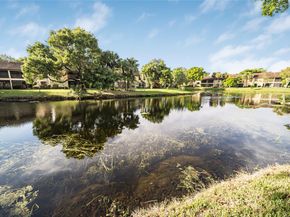3039 Carambola Cir 3039, Pompano Beach FL 33066