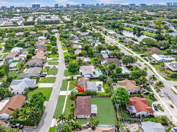 602 Heron Drive, Delray Beach FL 33444
