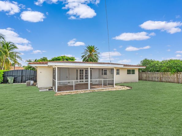 602 Heron Drive, Delray Beach FL 33444