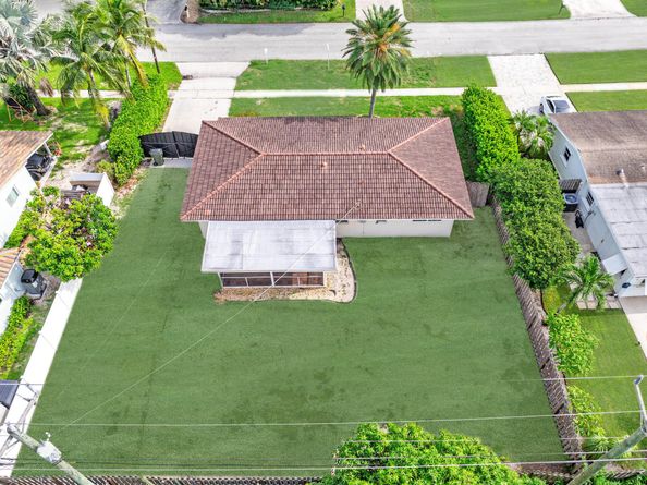 602 Heron Drive, Delray Beach FL 33444