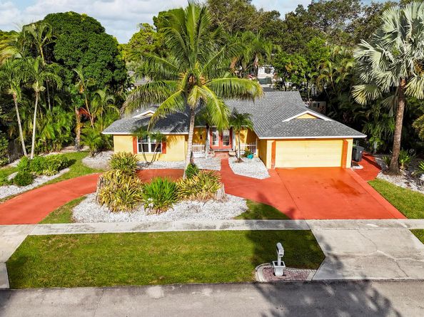 13971 Ishnala Circle, Wellington FL 33414