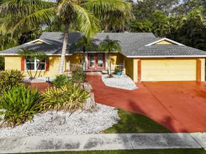 13971 Ishnala Circle, Wellington FL 33414