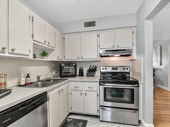 4254 Deste Court 201, Lake Worth FL 33467