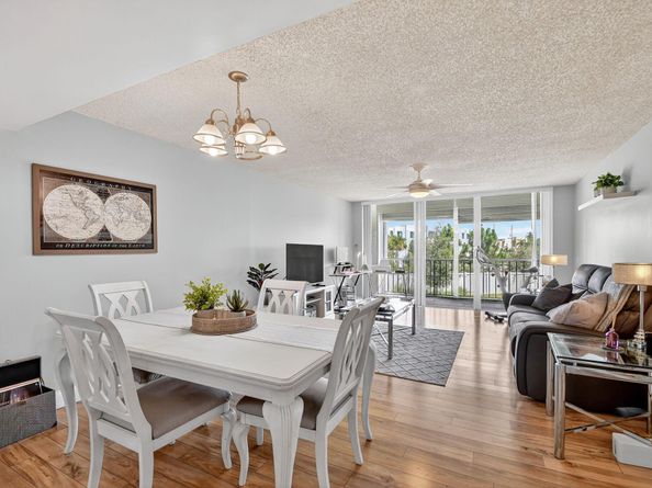 4254 Deste Court 201, Lake Worth FL 33467