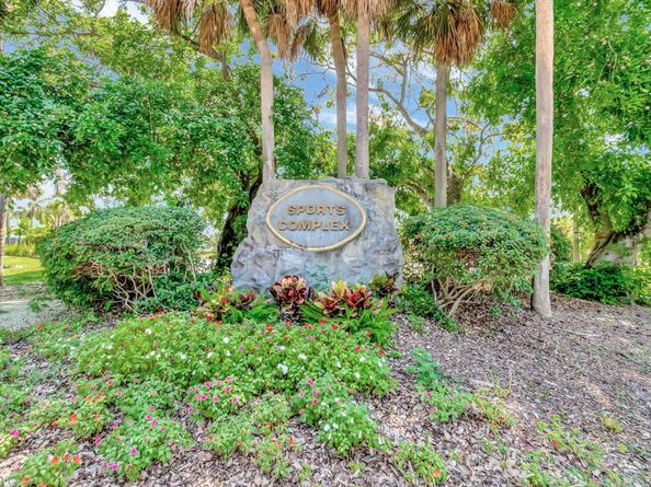 4254 Deste Court 201, Lake Worth FL 33467
