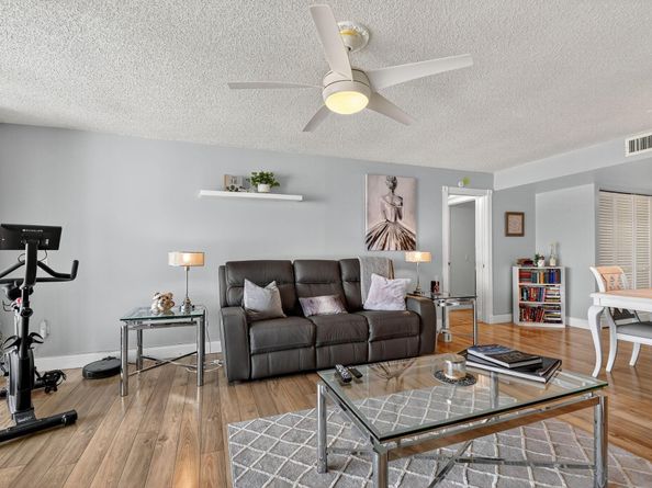 4254 Deste Court 201, Lake Worth FL 33467