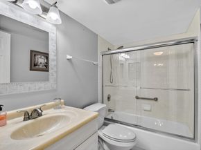 4254 Deste Court 201, Lake Worth FL 33467