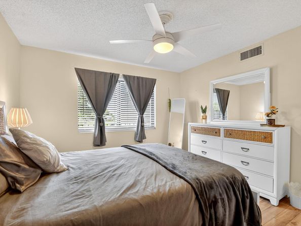 4254 Deste Court 201, Lake Worth FL 33467
