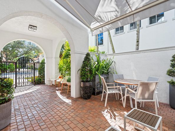 39 Stoney Drive, Palm Beach Gardens FL 33410