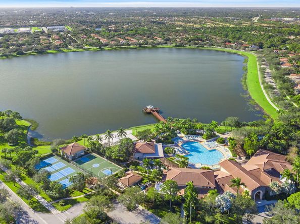 39 Stoney Drive, Palm Beach Gardens FL 33410