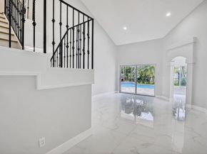 387 SW 163rd Ave, Pembroke Pines FL 33027
