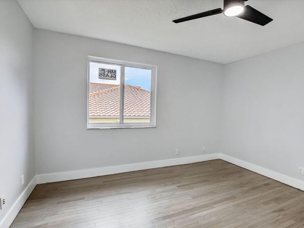 387 SW 163rd Ave, Pembroke Pines FL 33027