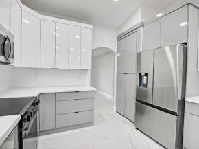 387 SW 163rd Ave, Pembroke Pines FL 33027