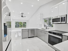 387 SW 163rd Ave, Pembroke Pines FL 33027