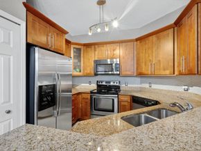 10012 NW 7th Street 213, Miami FL 33172