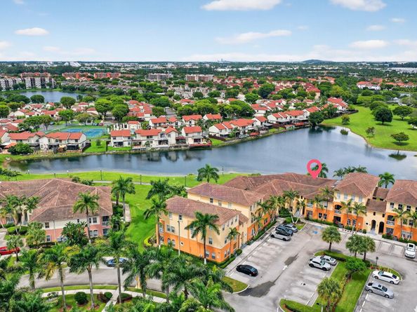 10012 NW 7th Street 213, Miami FL 33172