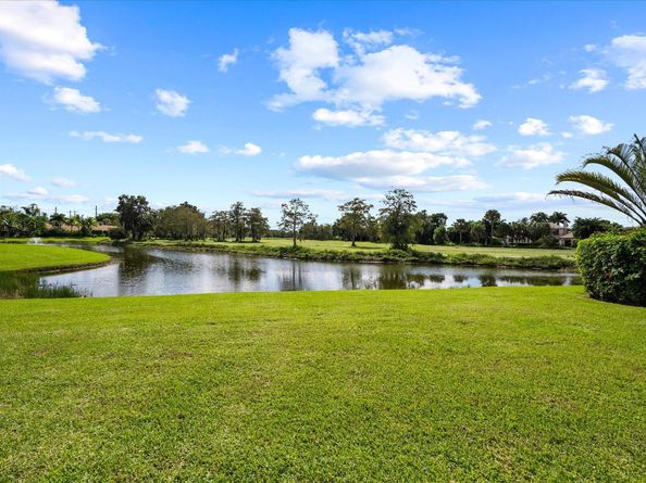 2308 Las Casitas Drive, Wellington FL 33414
