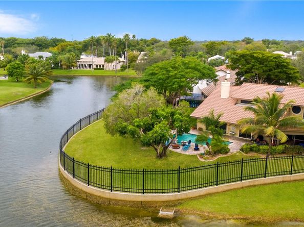 10320 NW 6th St, Coral Springs FL 33071
