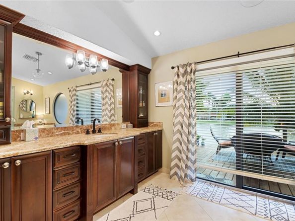 10320 NW 6th St, Coral Springs FL 33071