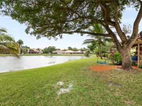10320 NW 6th St, Coral Springs FL 33071