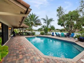 10320 NW 6th St, Coral Springs FL 33071