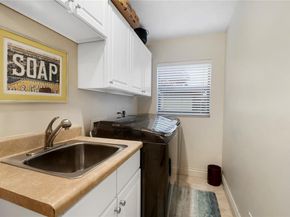 10320 NW 6th St, Coral Springs FL 33071
