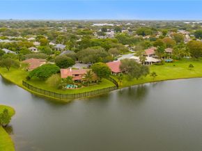 10320 NW 6th St, Coral Springs FL 33071