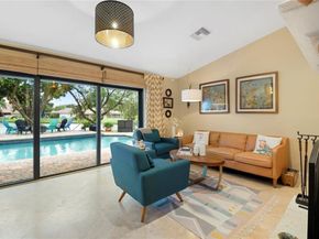 10320 NW 6th St, Coral Springs FL 33071