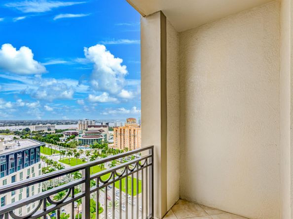 550 Okeechobee Boulevard Lph12, West Palm Beach FL 33401