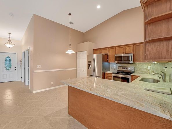 8491 Logia Circle, Boynton Beach FL 33472
