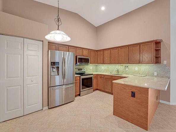 8491 Logia Circle, Boynton Beach FL 33472