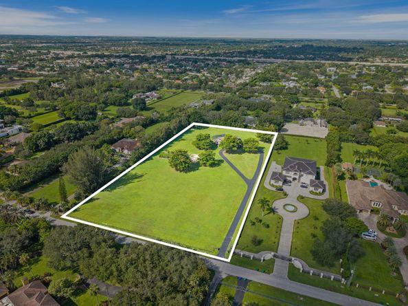 5401 Thoroughbred Ln, Southwest Ranches FL 33330