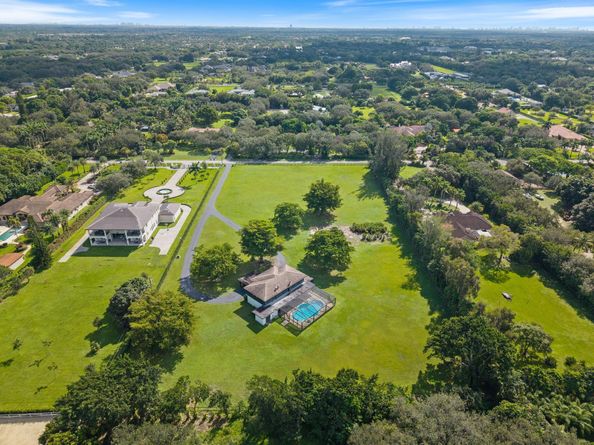 5401 Thoroughbred Ln, Southwest Ranches FL 33330