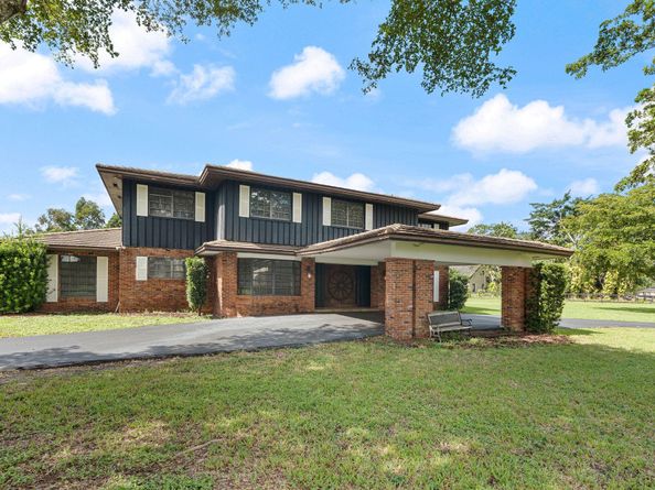 5401 Thoroughbred Ln, Southwest Ranches FL 33330