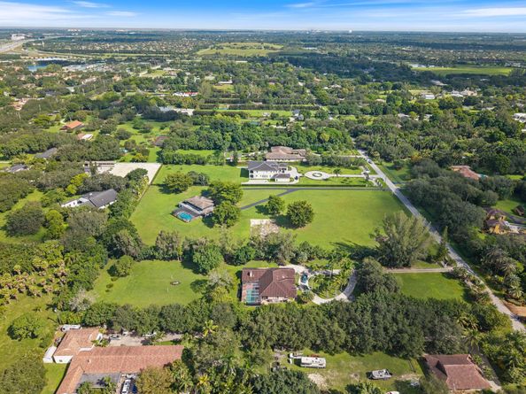 5401 Thoroughbred Ln, Southwest Ranches FL 33330