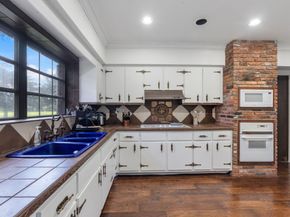 5401 Thoroughbred Ln, Southwest Ranches FL 33330