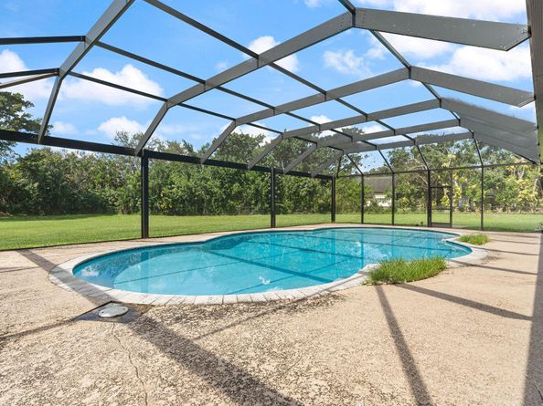 5401 Thoroughbred Ln, Southwest Ranches FL 33330