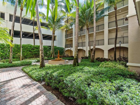 1 Renaissance Way 117, Boynton Beach FL 33426