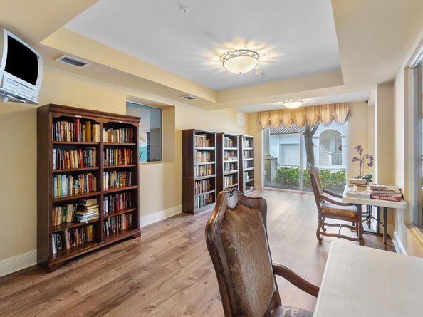 1 Renaissance Way 117, Boynton Beach FL 33426