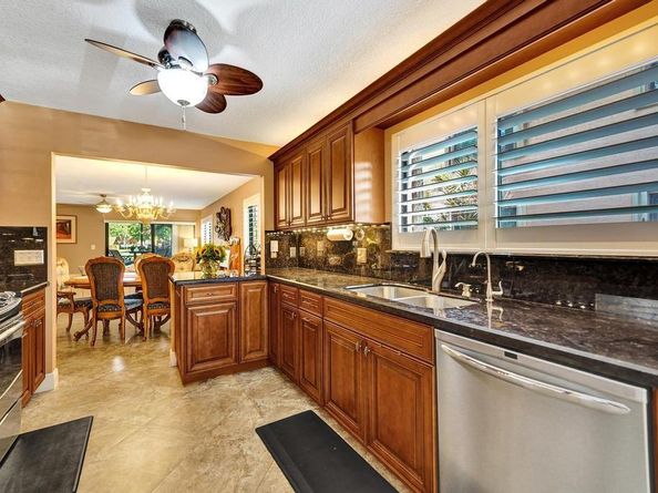 2210 SW 92nd Ter 2702, Davie FL 33324