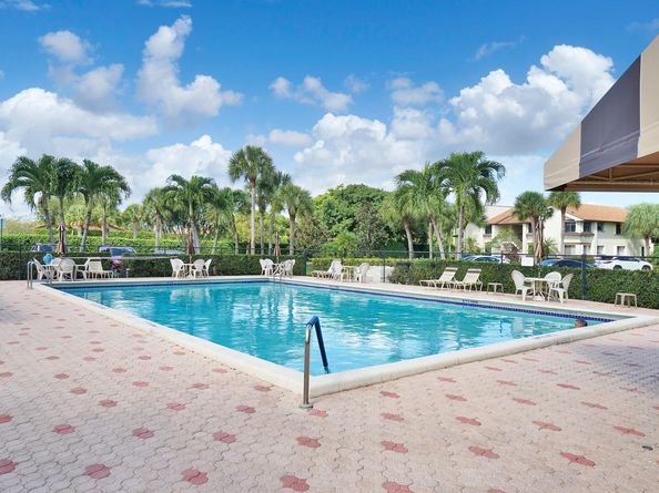 2210 SW 92nd Ter 2702, Davie FL 33324