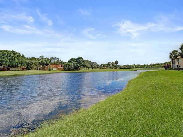 2210 SW 92nd Ter 2702, Davie FL 33324