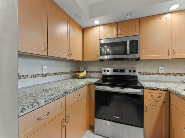 1301 River Reach Dr 515, Fort Lauderdale FL 33315