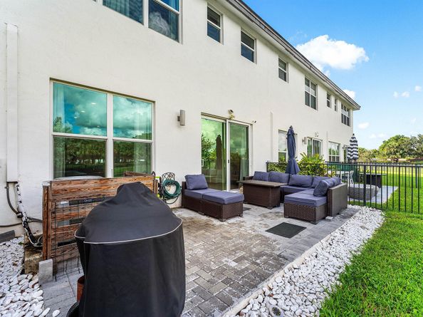 4392 Veleiros Avenue, Deerfield Beach FL 33064
